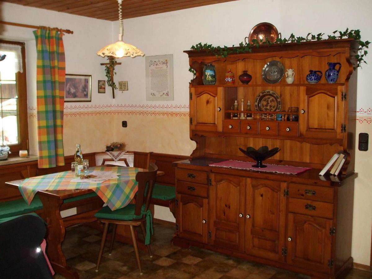 Villa Weissenhof | Chiemgau Karte Rottau Habitación foto